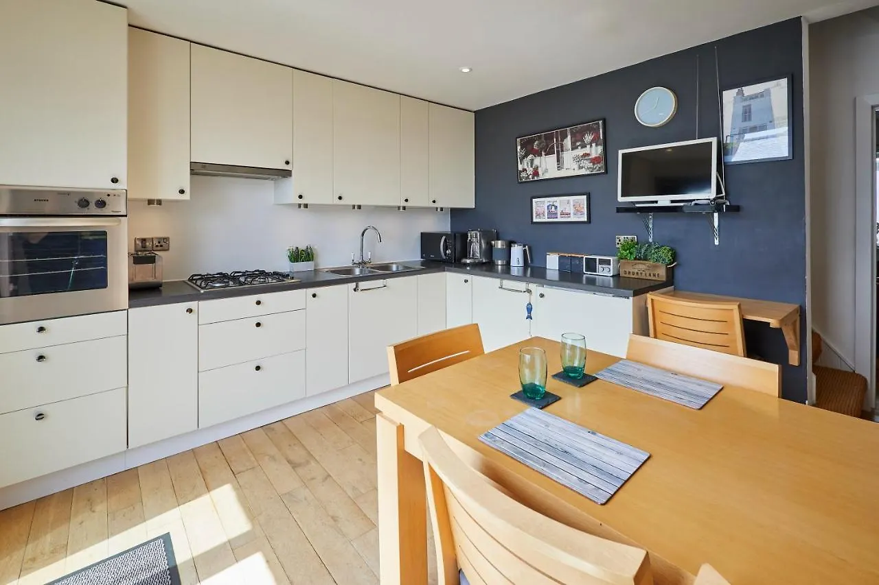 Host & Stay - The Hideaway Scarborough United Kingdom